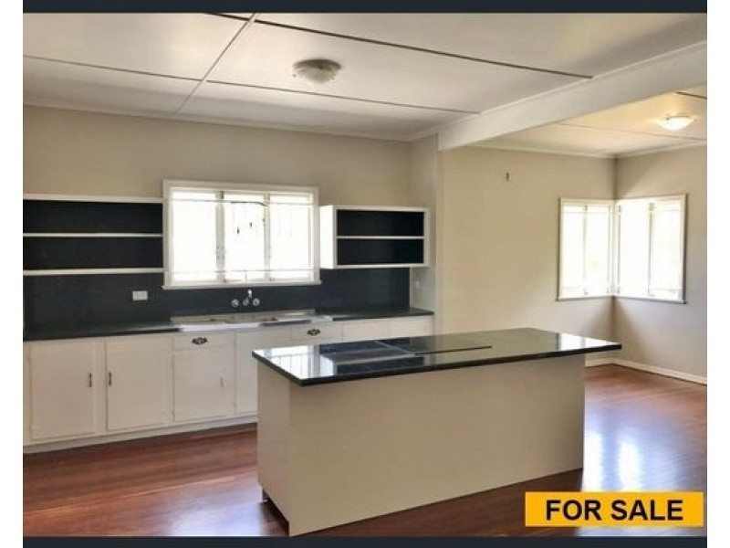 5 The Esplanade, Caboolture QLD 4510