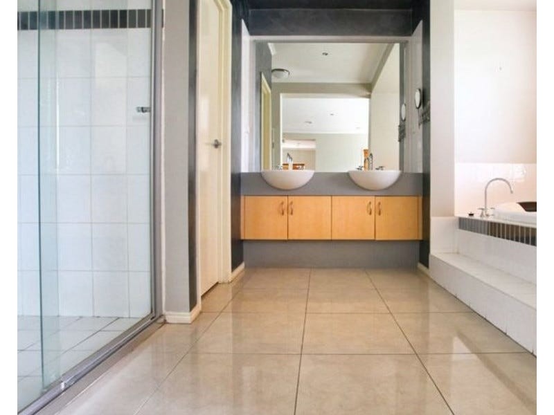 52 Burniston Avenue, Craigieburn VIC 3064