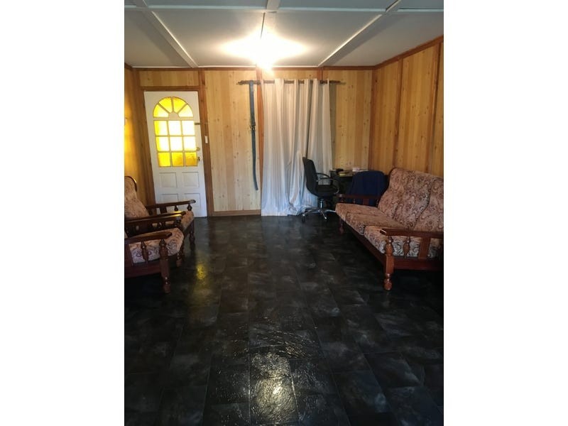 10 Marshwood Place, Sawyers Valley WA 6074