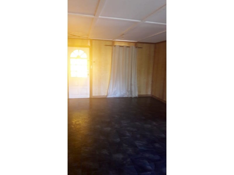 10 Marshwood Place, Sawyers Valley WA 6074