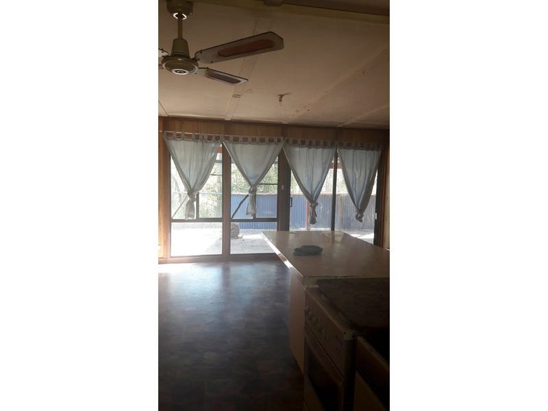 10 Marshwood Place, Sawyers Valley WA 6074