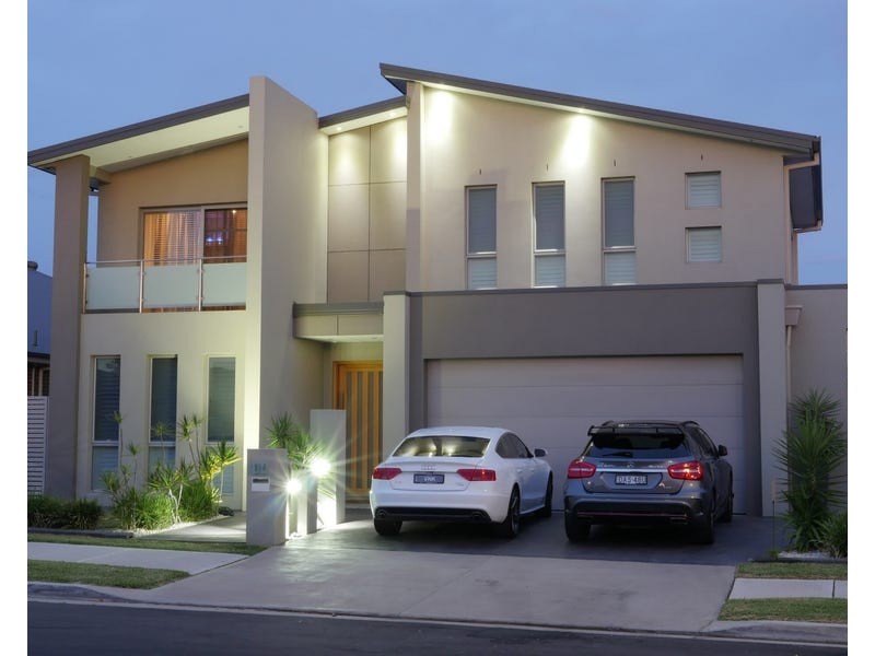 14 Carter Street, Oran Park NSW 2570