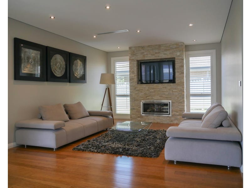 14 Carter Street, Oran Park NSW 2570