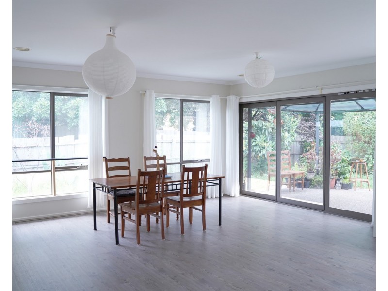 14 Akuna Avenue, Notting Hill VIC 3168