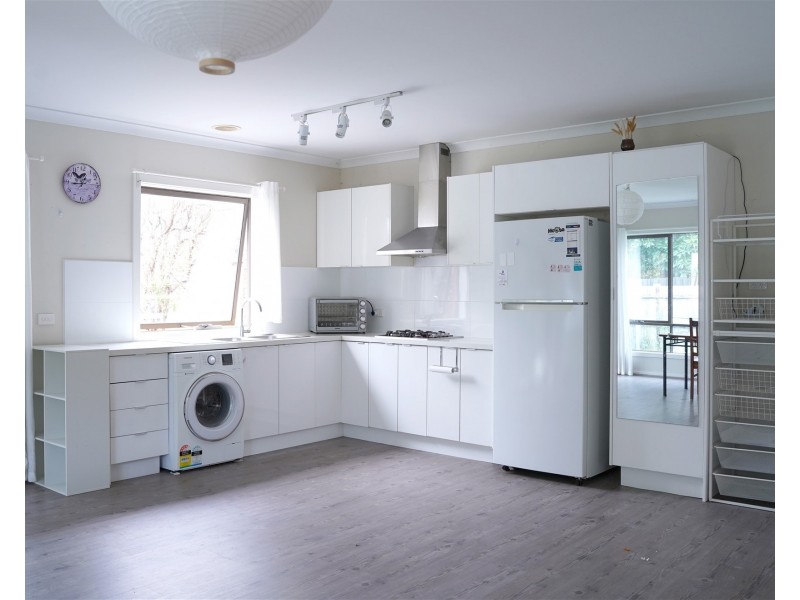 14 Akuna Avenue, Notting Hill VIC 3168