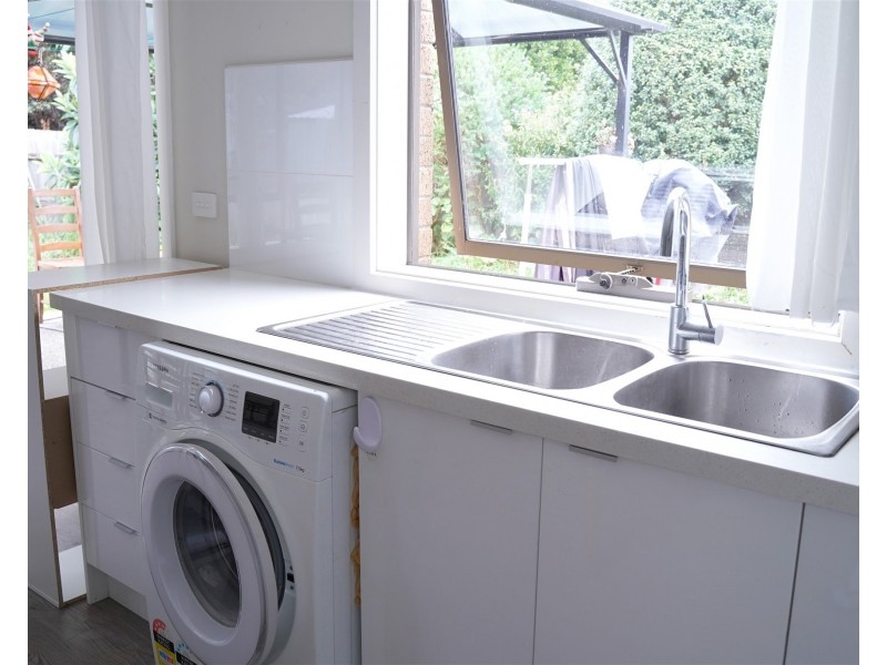 14 Akuna Avenue, Notting Hill VIC 3168