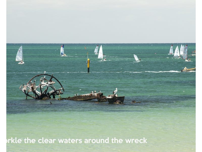 18 Half Moon Crescent, Indented Head VIC 3223