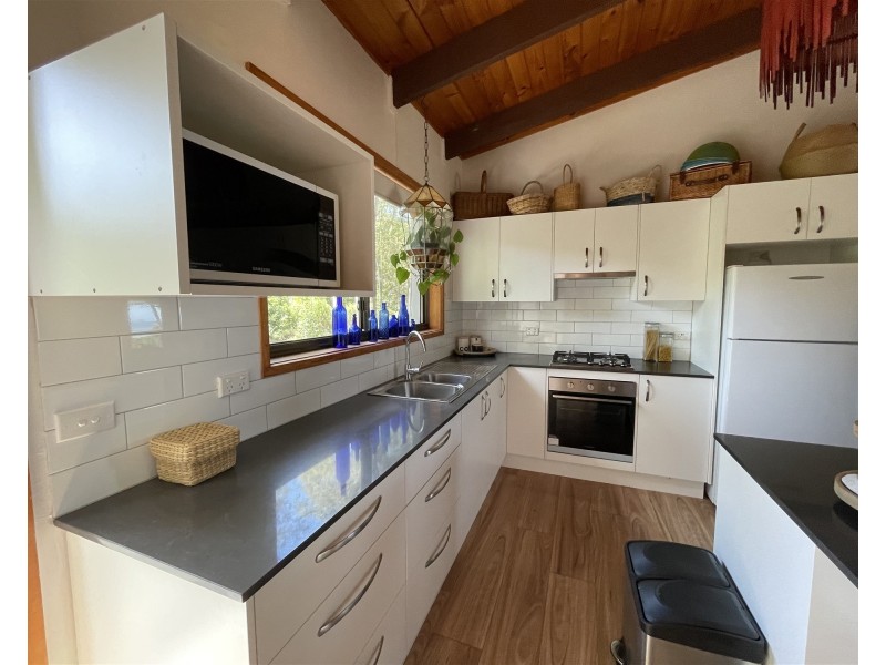 3 Karana Close, Long Beach NSW 2536