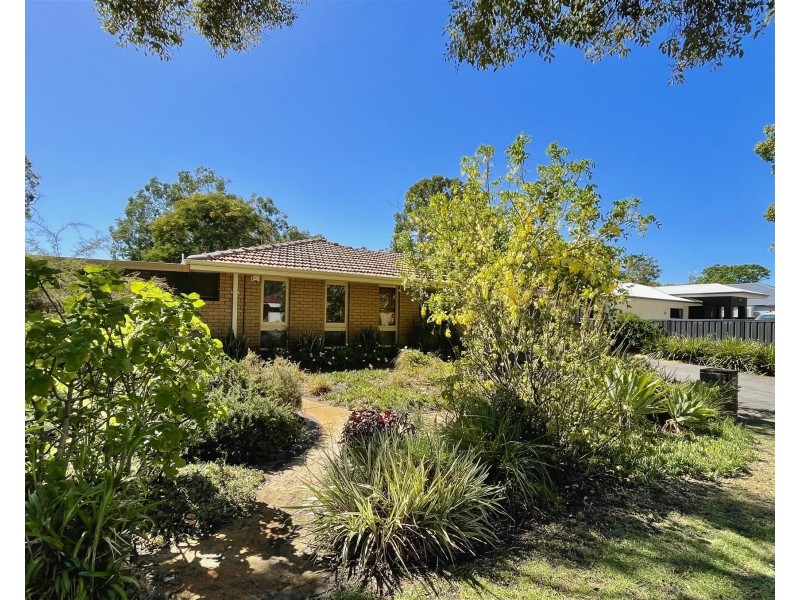 16 Webb Street, Gosnells WA 6110