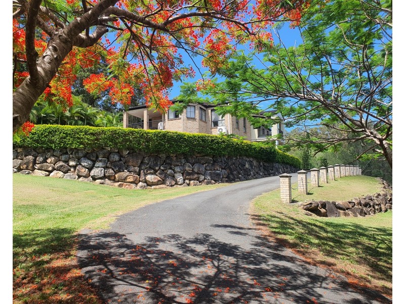 122  FAIRVIEW DRIVE, Willow Vale QLD 4209