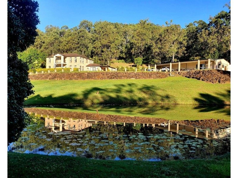 122  FAIRVIEW DRIVE, Willow Vale QLD 4209