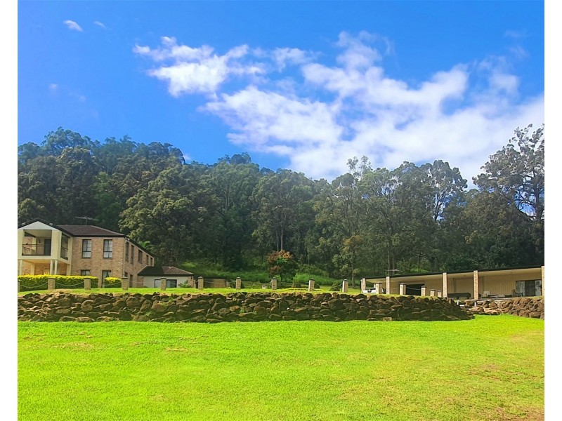 122  FAIRVIEW DRIVE, Willow Vale QLD 4209