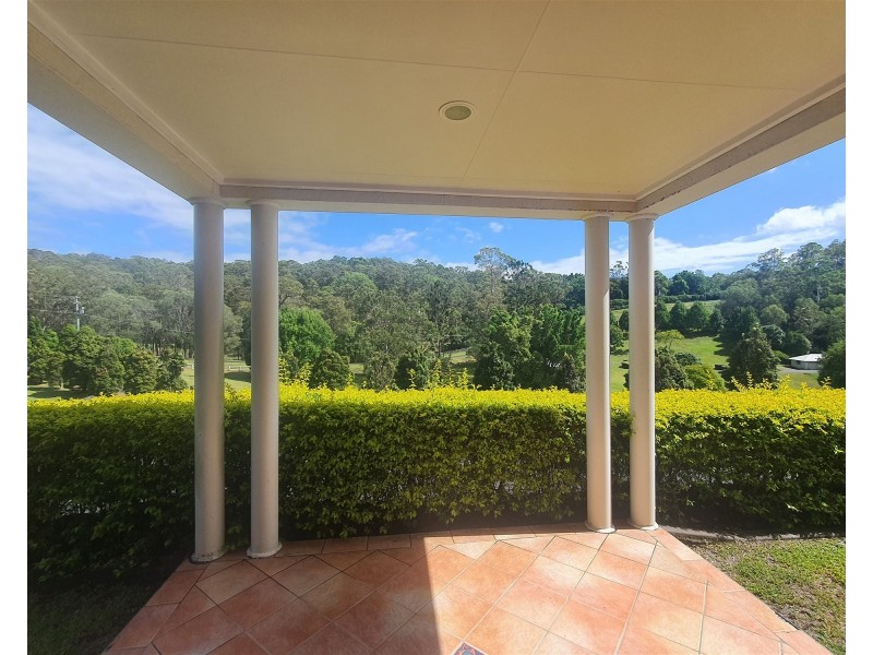 122  FAIRVIEW DRIVE, Willow Vale QLD 4209