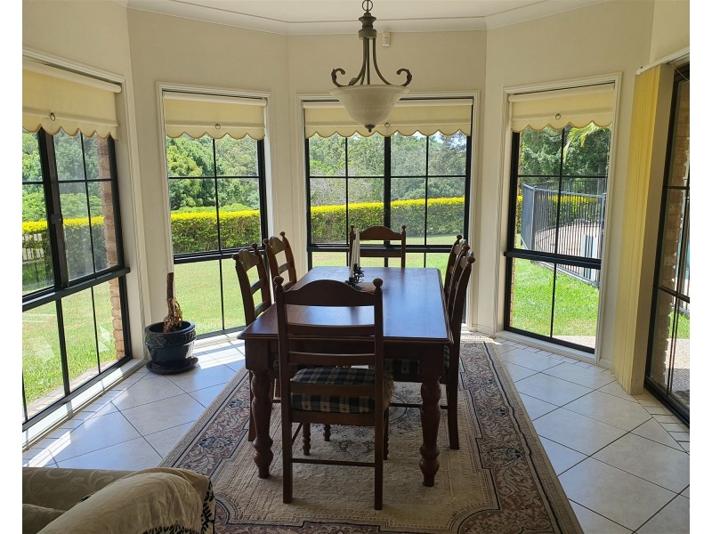 122  FAIRVIEW DRIVE, Willow Vale QLD 4209