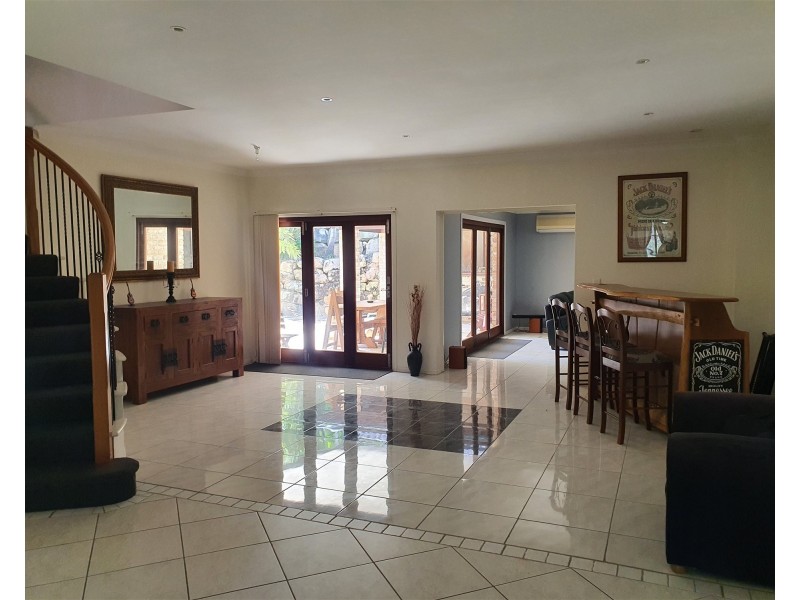 122  FAIRVIEW DRIVE, Willow Vale QLD 4209