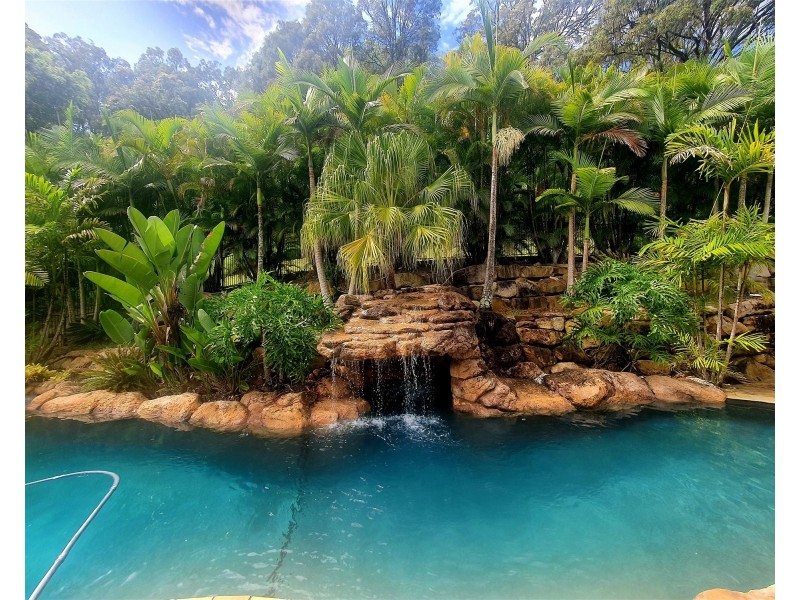 122  FAIRVIEW DRIVE, Willow Vale QLD 4209