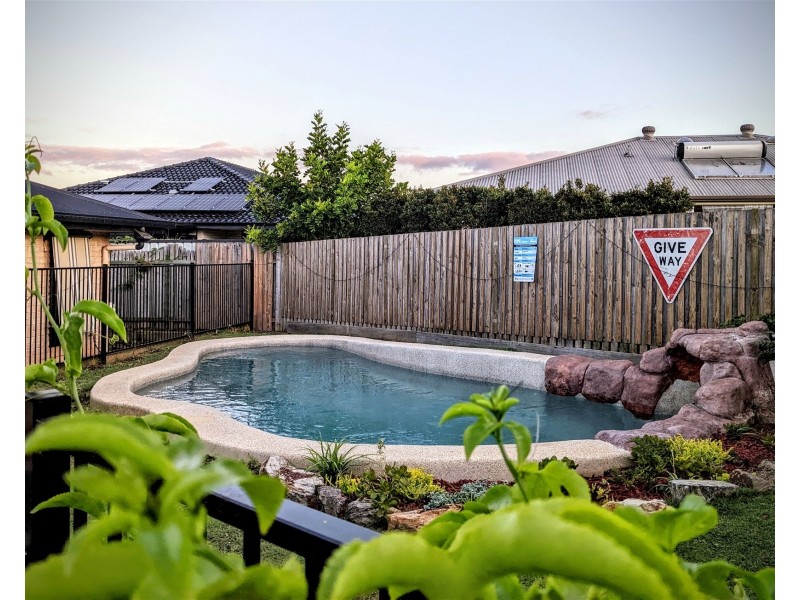 4 Mimosa Court, Tinana QLD 4650