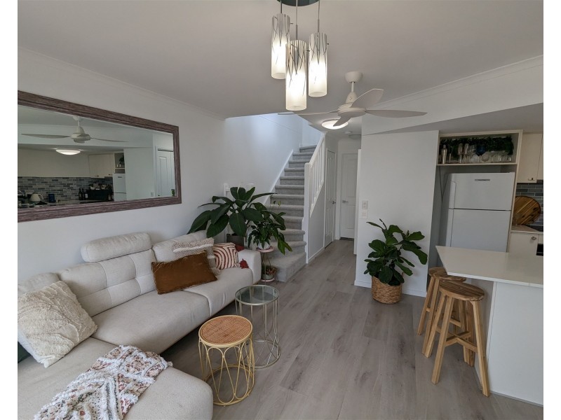 37/2607 Gold Coast Highway, Mermaid Beach QLD 4218