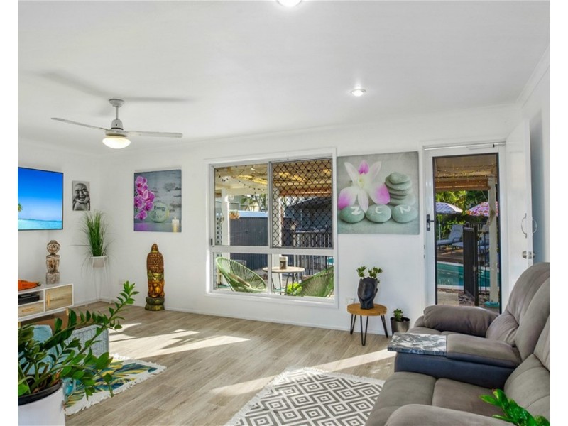 8 CUTTY SARK CRT, Cooloola Cove QLD 4580