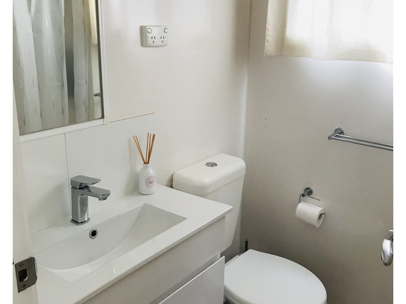 Cabin 3/1507 Pt Nepean Road, Rosebud VIC 3939