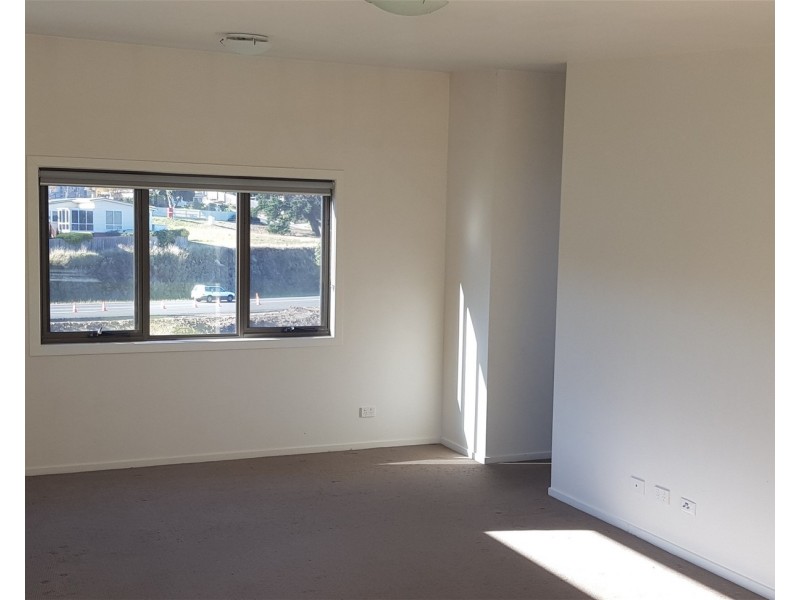 8 Dumbarton Drive, Geilston Bay TAS 7015