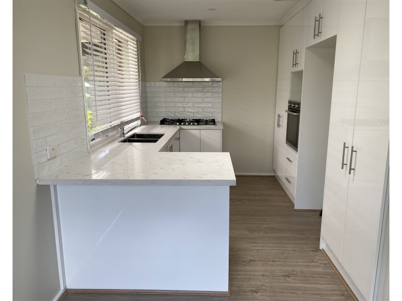 4 /Vasey  Court, Melton South VIC 3338