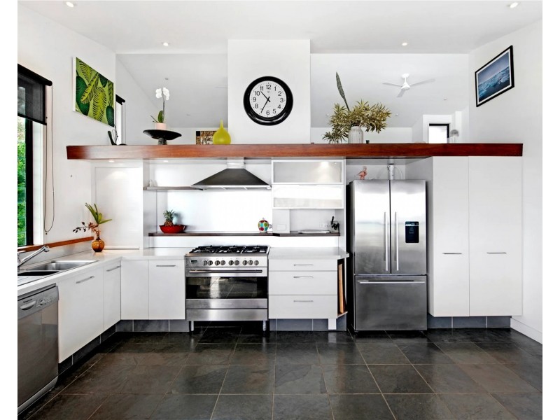 2/5 Barker Street, Currumbin QLD 4223