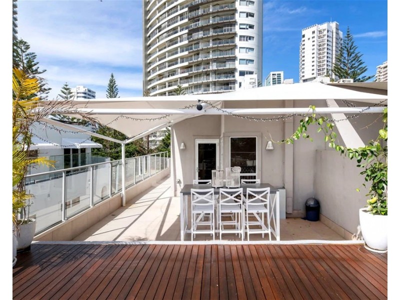 2/42 Tedder Ave, Main Beach QLD 4217