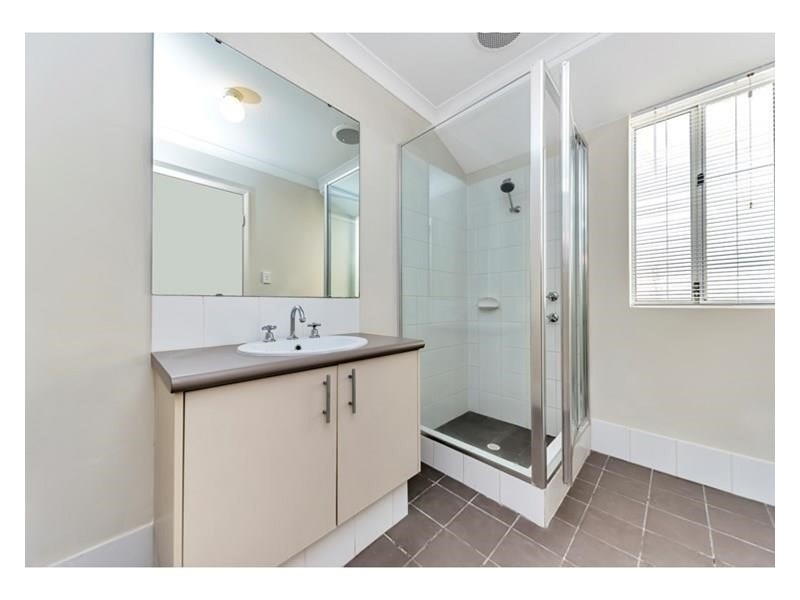 11 Eglinton Terrace, Dudley Park WA 6210