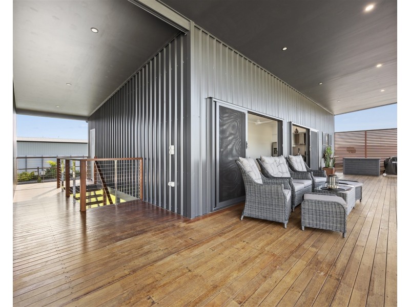 51 Windjammer Circuit, River Heads QLD 4655