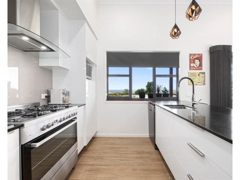 51 Windjammer Circuit, River Heads QLD 4655