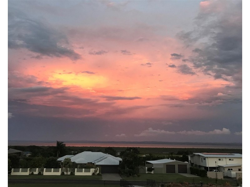 51 Windjammer Circuit, River Heads QLD 4655
