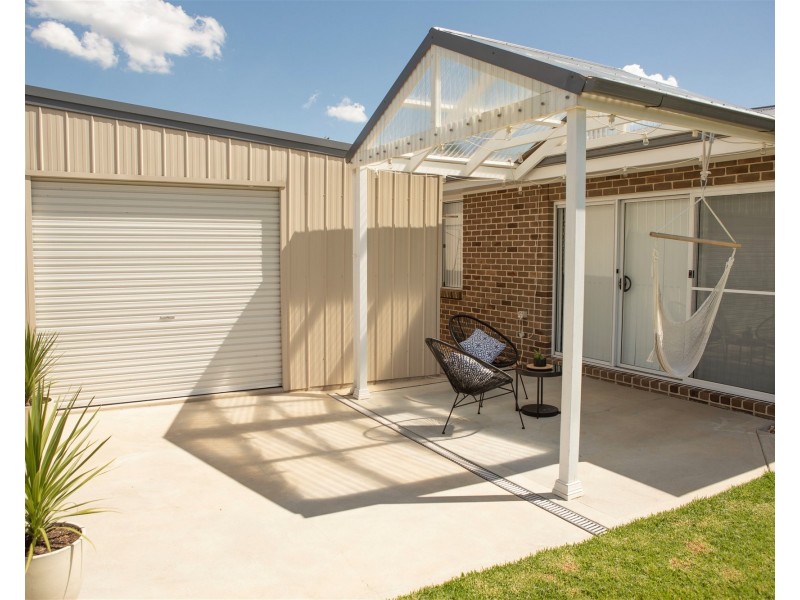 6 Viola Place, Orange NSW 2800