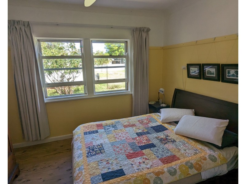 32 Gobondery Street, Trundle NSW 2875