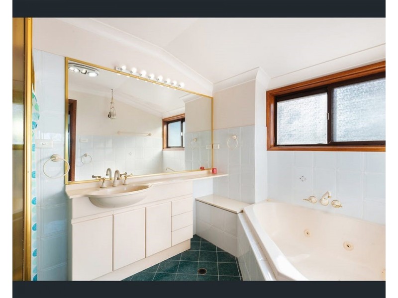 21 Hocking Avenue, Earlwood NSW 2206