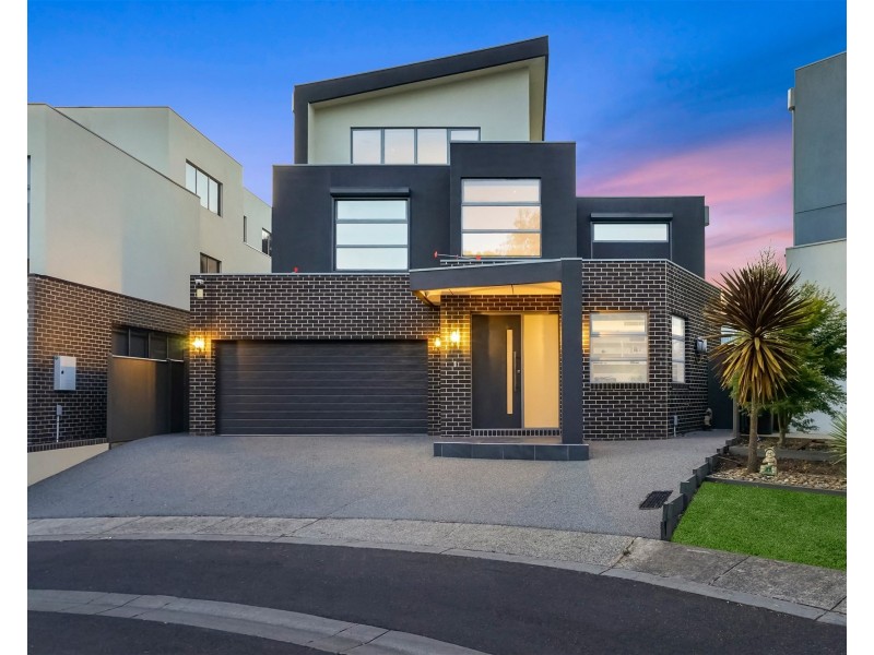 13 The  Strand, Caroline Springs VIC 3023