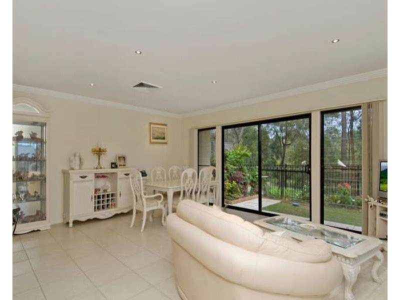 37 Royal Links Drive, Robina QLD 4226