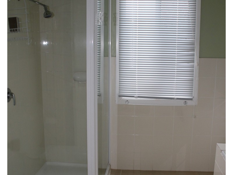 68 Scott Street, Tenterfield NSW 2372