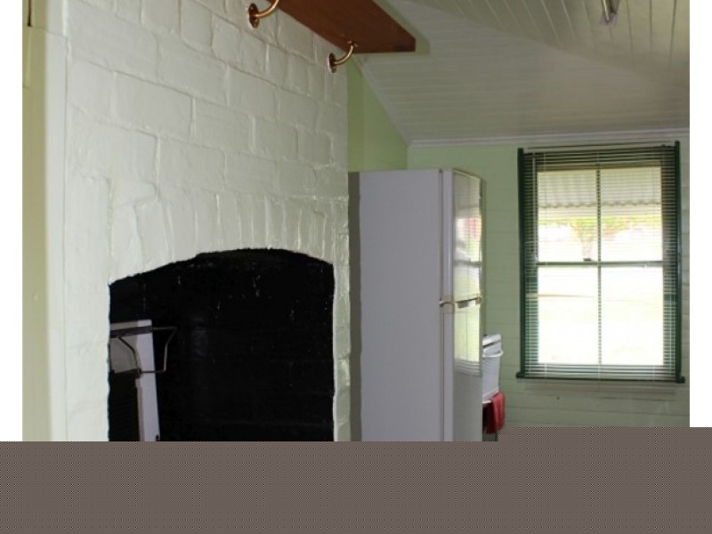 68 Scott Street, Tenterfield NSW 2372