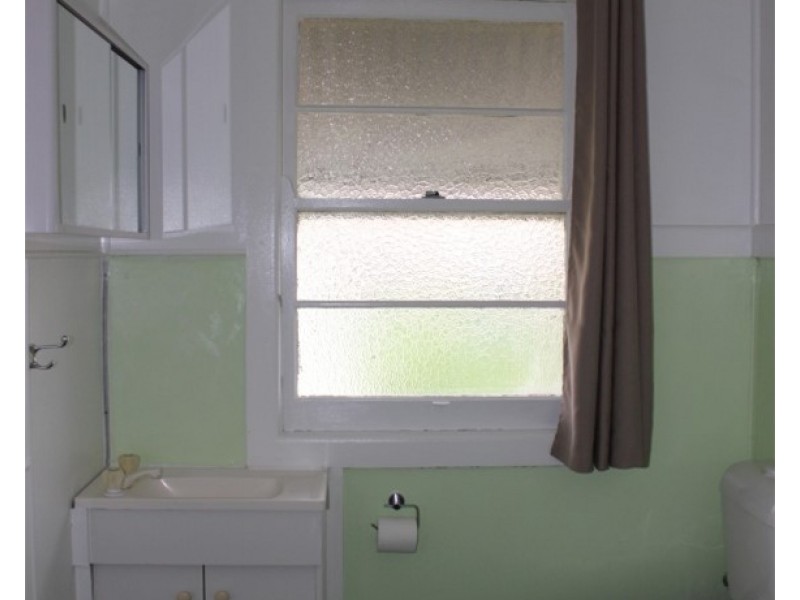 68 Scott Street, Tenterfield NSW 2372