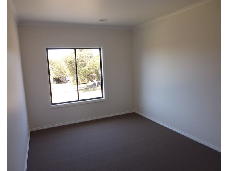 1/34 Fifth Avenue, Rosebud VIC 3939