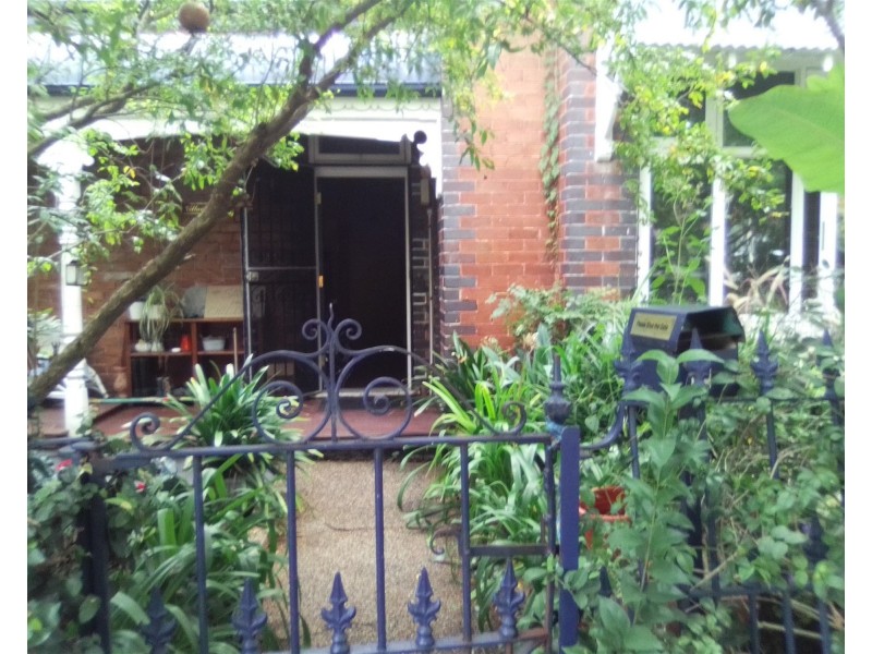 2 Harrington Street, Enmore NSW 2042