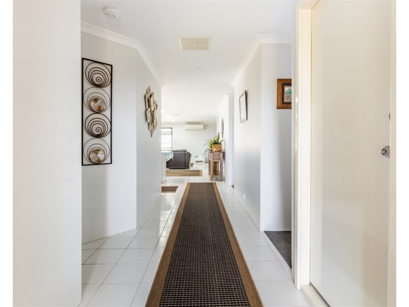 49 Carissa Turn, Halls Head WA 6210