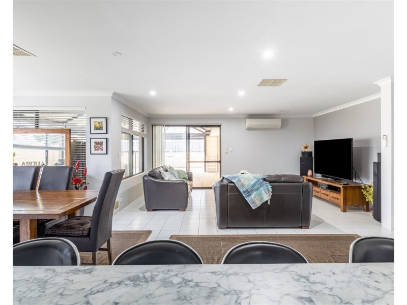 49 Carissa Turn, Halls Head WA 6210