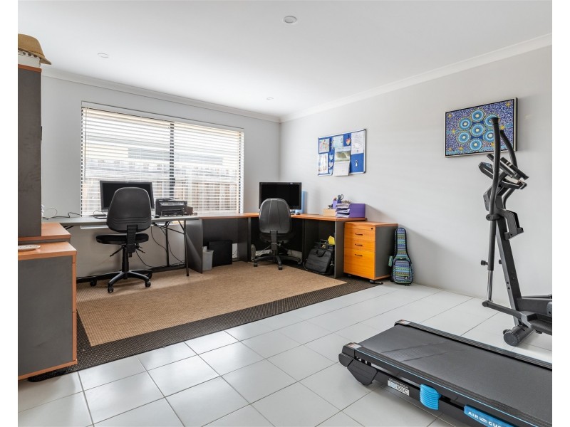 49 Carissa Turn, Halls Head WA 6210