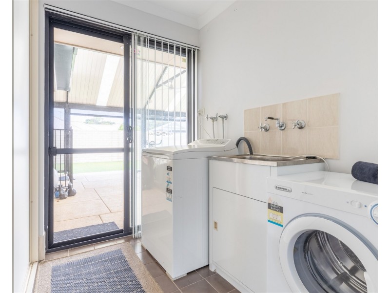 49 Carissa Turn, Halls Head WA 6210