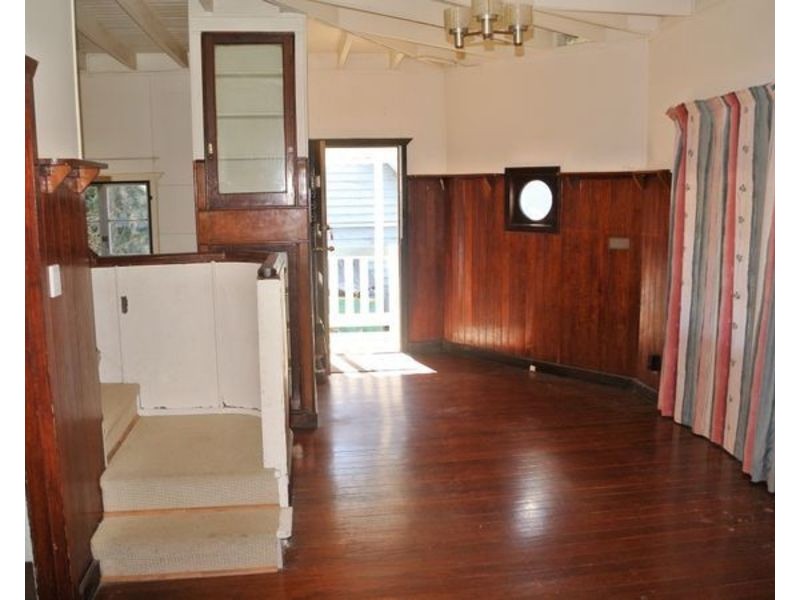 11 Camena Street, Macleay Island QLD 4184