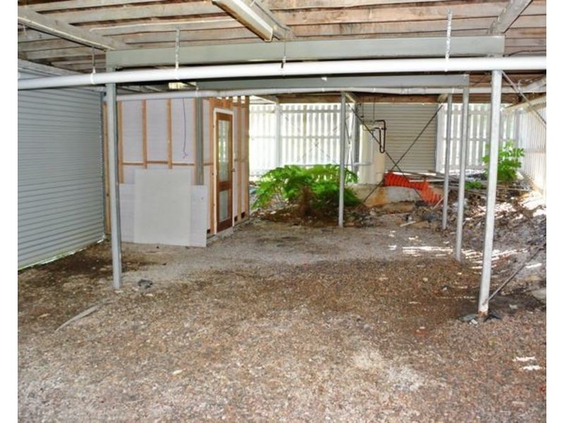 11 Camena Street, Macleay Island QLD 4184