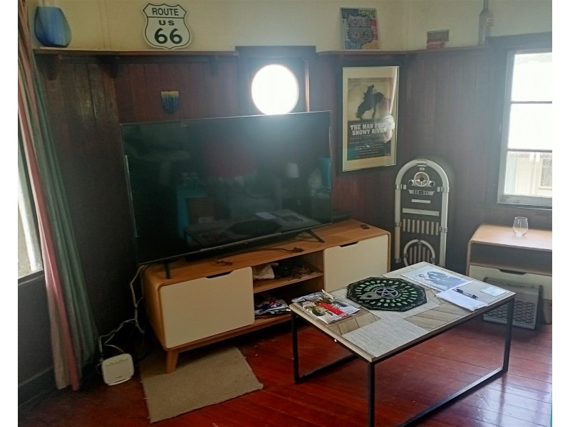 11 Camena Street, Macleay Island QLD 4184