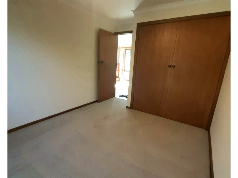 8  Endeavour Court, Lakes Entrance VIC 3909